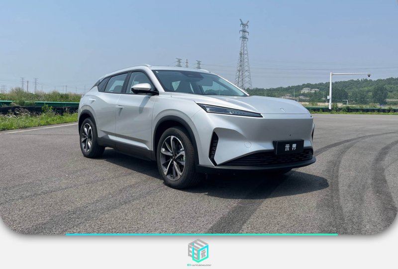 新标签走红网络 “偷感”是种什么感
